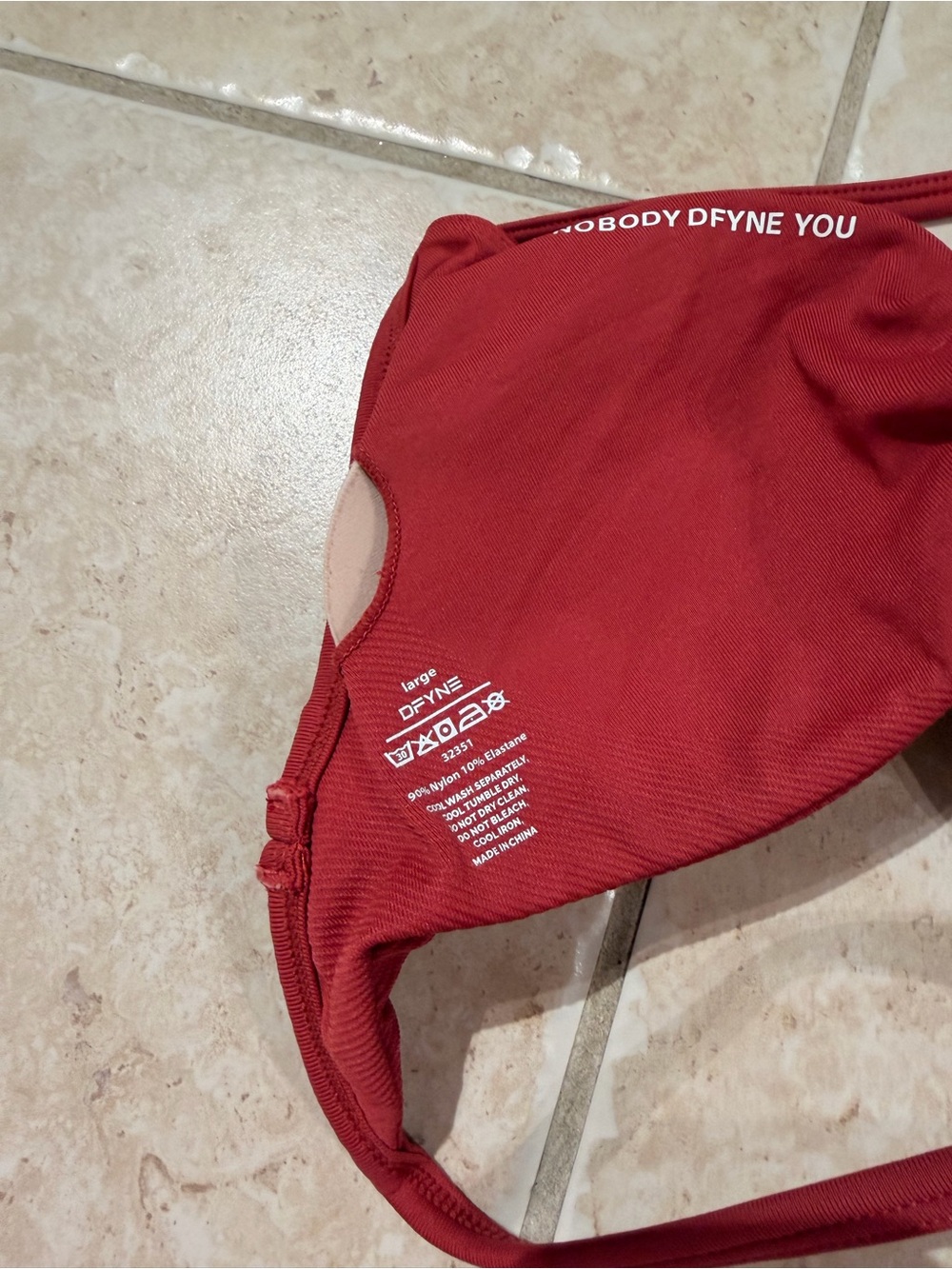DFYNE Women's sports bra and shorts - Picture 6 of 6